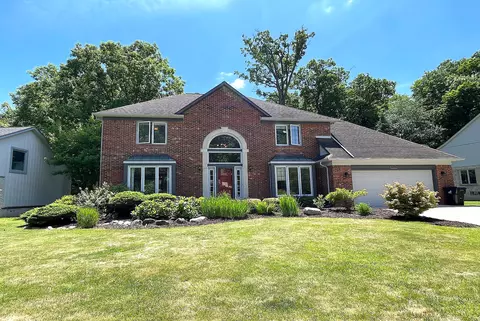 37549 Glengrove Dr, Farmington Hills, MI 48331