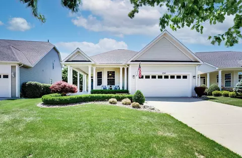 3707 Crestwood Dr, Auburn Hills, MI 48326