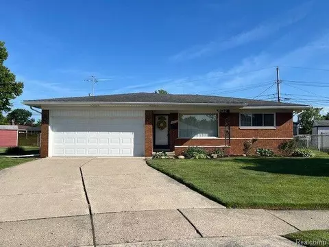 12272 Cardova Crt Ct, Sterling Heights, MI 48312