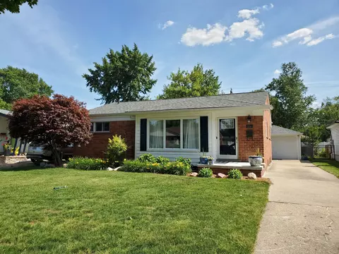 1514 Woodlawn Ave, Royal Oak, MI 48073