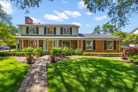 2591 Covington Pl, Bloomfield Hills, MI 48301