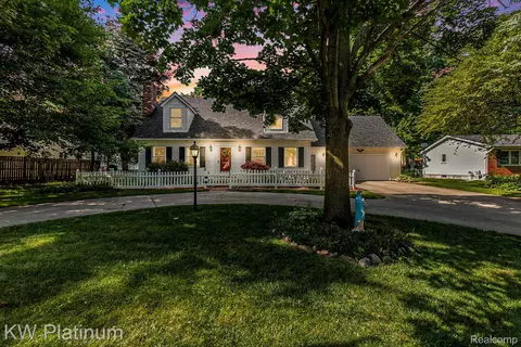 1920 Sinclair St, St. Clair, MI 48079 photo 1