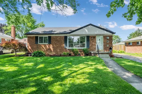 972 N Esplanade St, Mount Clemens, MI 48043