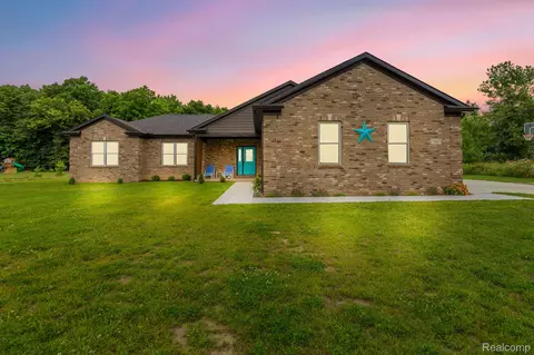 7487 Springshire Crt Ct, Imlay, MI 48444