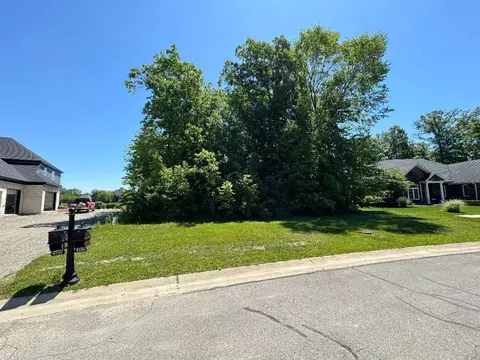 8336 Heartwood Dr, Berlin, MI 48166