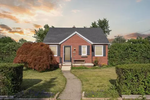107 S Kenwood Ave, Royal Oak, MI 48067