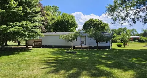 559 W James St, Lawrence, MI 49064