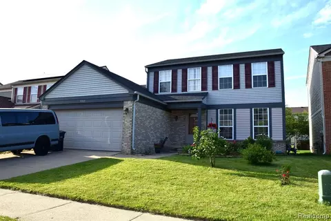 3307 Turnberry Ln, Ann Arbor, MI 48108