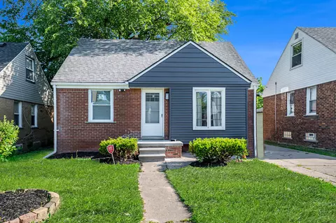 26488 W Hills Dr, Inkster, MI 48141