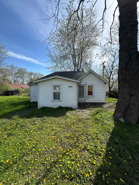 21820 Wellington Ave, Warren, MI 48089