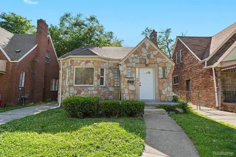 18489 Manor St, Detroit, MI 48221