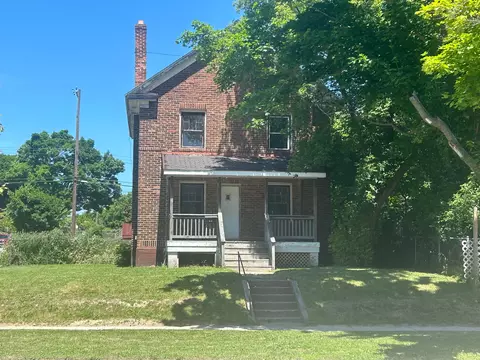 28 N Glenwood Ave, Pontiac, MI 48342