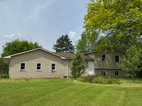 2459 Valley Brook Dr, Oregon, MI 48446
