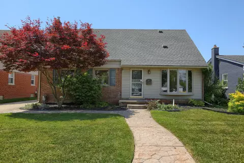 15063 Leroy St, Southgate, MI 48195
