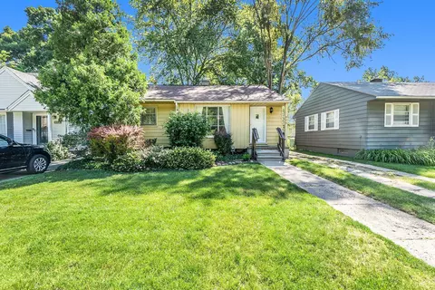 906 N Pleasant St, Royal Oak, MI 48067