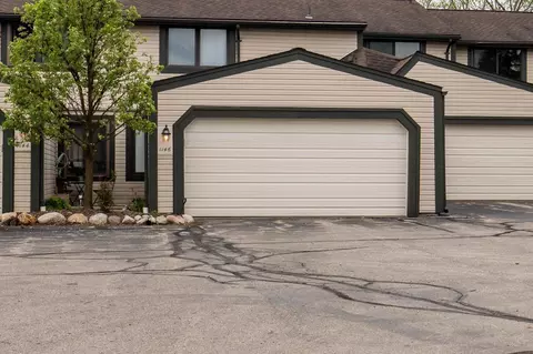 1146 Concord Crt Ct, Northville, MI 48167