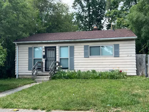 2929 Plainfield Ave, Flint, MI 48506