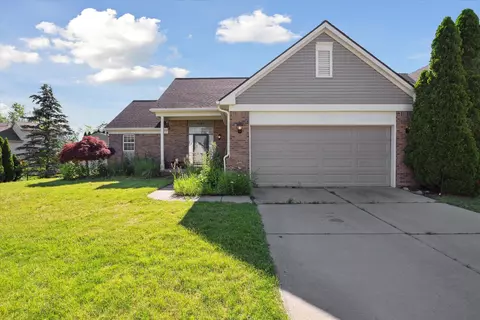 7389 Red Bird Dr, Ypsilanti, MI 48197
