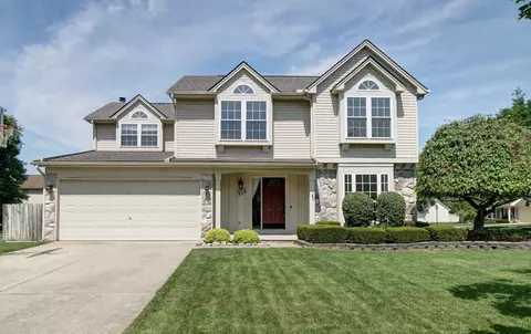 939 S Parkwood Dr, South Lyon, MI 48178