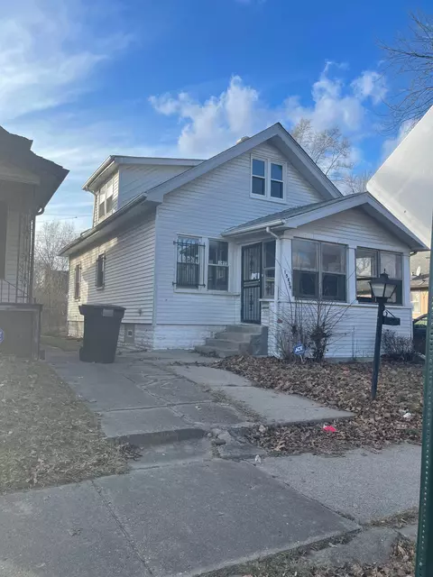 15839 Holmur St, Detroit, MI 48238