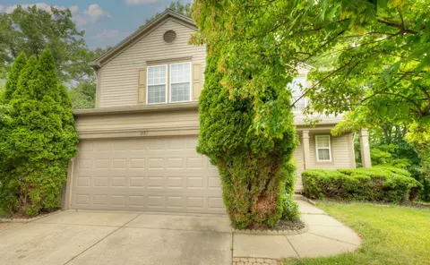 1687 Valdosta Cir, Pontiac, MI 48340