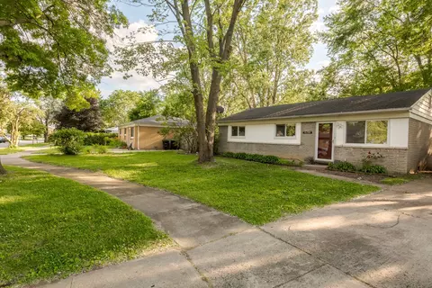 16288 Lauren St, Taylor, MI 48180