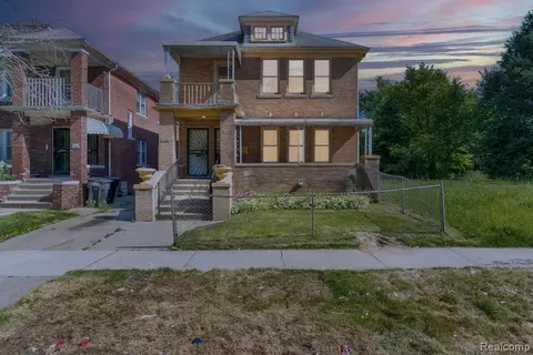 2667 W Grand St, Detroit, MI 48238