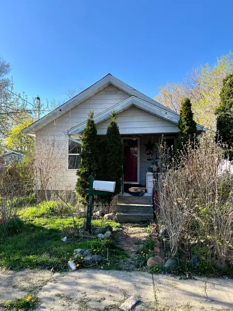 2814 Fielding St, Flint, MI 48503