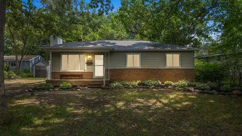 4080 Long Leaf, Commerce, MI 48382