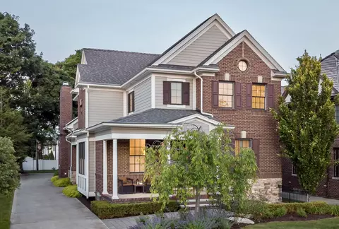 628 Woodland St, Birmingham, MI 48009