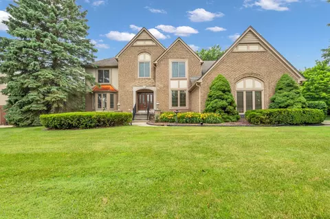 54587 Ridgeview Dr, Shelby Township, MI 48316