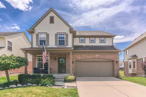 28305 Cottage Ln, Lyon, MI 48165