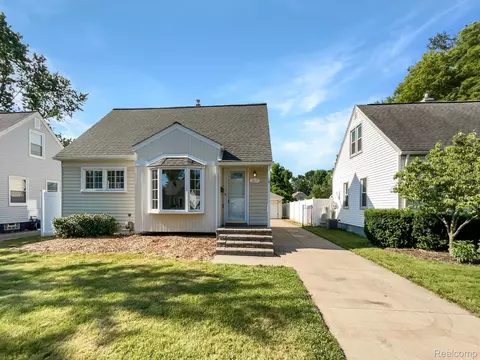 3611 Normandy Rd, Royal Oak, MI 48073