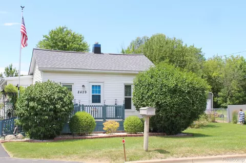 8429 N Saginaw Rd, Mount Morris, MI 48458