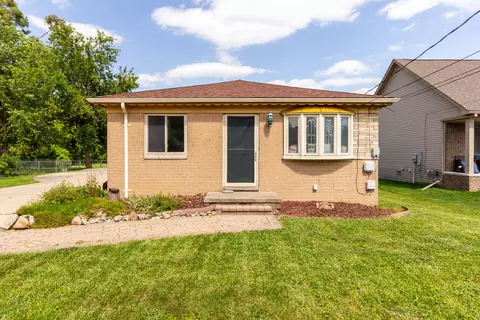 34636 Garfield Rd, Fraser, MI 48026
