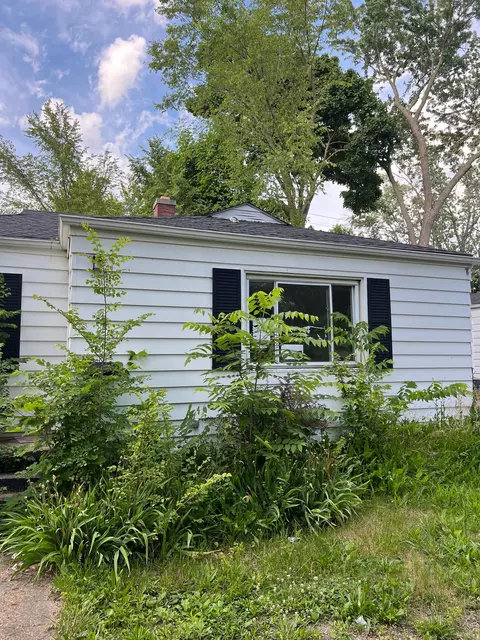 3506 Beecher Rd, Flint, MI 48503 photo 1