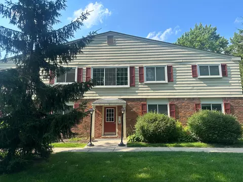 731 W Maple Rd, Clawson, MI 48017