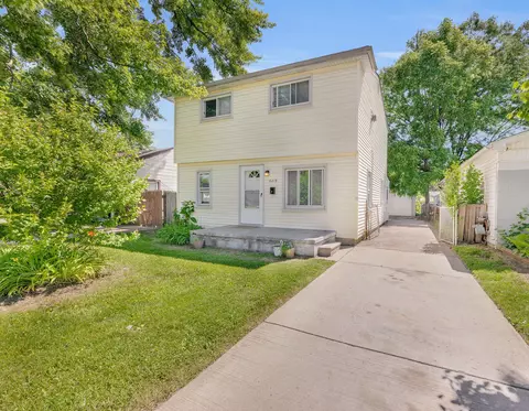 6219 Sylvia St, Taylor, MI 48180
