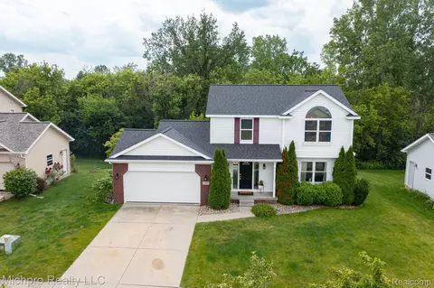 1157 Emerald Forest Ln, Davison, MI 48423