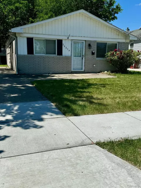 26579 Brettonwoods St, Madison Heights, MI 48071