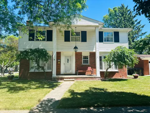 1711 Hawthorne St, Trenton, MI 48183
