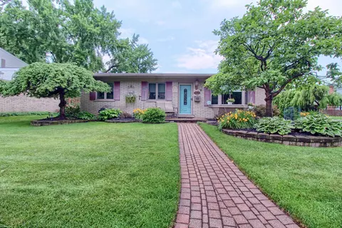 11411 Parkview Dr, Plymouth, MI 48170