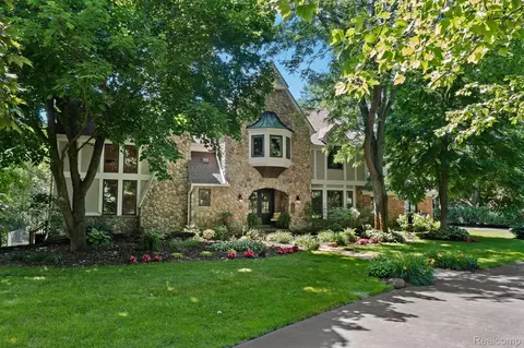 9467 Thornhill, Independence, MI 48348