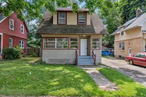 2305 Flushing Rd, Flint, MI 48504