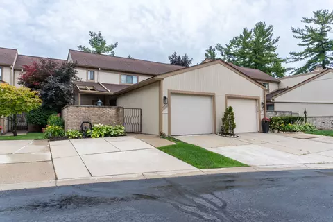 23165 Farmington Rd, Farmington, MI 48336
