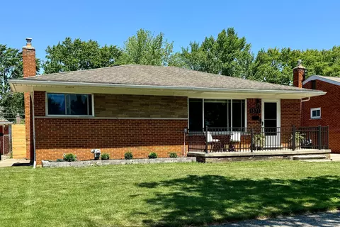 1371 Beaupre Ave, Madison Heights, MI 48071