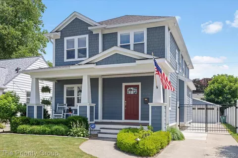 406 N Rembrandt Ave, Royal Oak, MI 48067