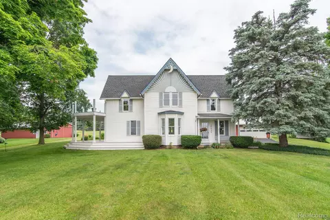 10856 Mi State Road 52, Sharon, MI 48158