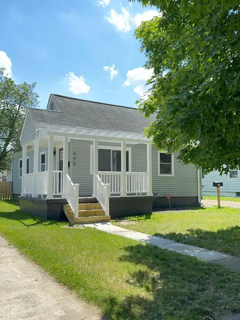596 4th Ave, Pontiac, MI 48340