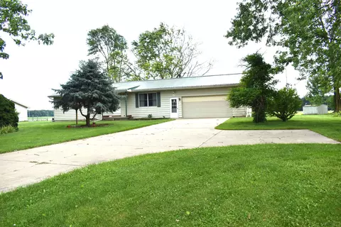 9353 Van Buren Rd, Handy, MI 48836